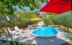 Гостиница Four-Bedroom Holiday home Kucice with a Fireplace 09  Kучице